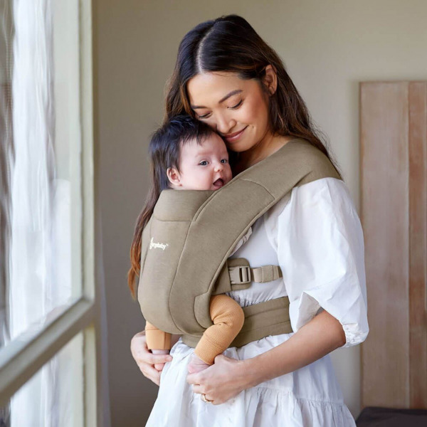 Ergobaby Embrace