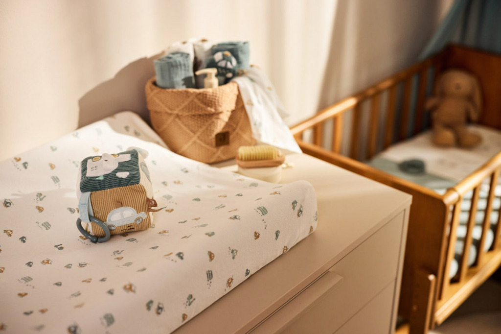 Jollein activity k�szs�gfejleszt� kocka  5